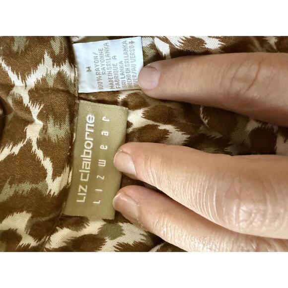 Liz Claiborne Lizwear Leopard Button-Up Shirt M - Picture 6 of 6